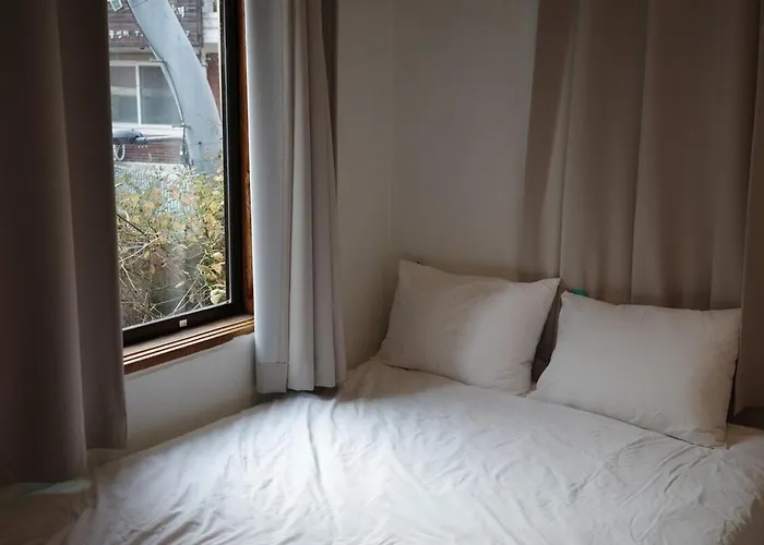 Centre Dongdaemun 1st Floor 10mins To Station Seoul